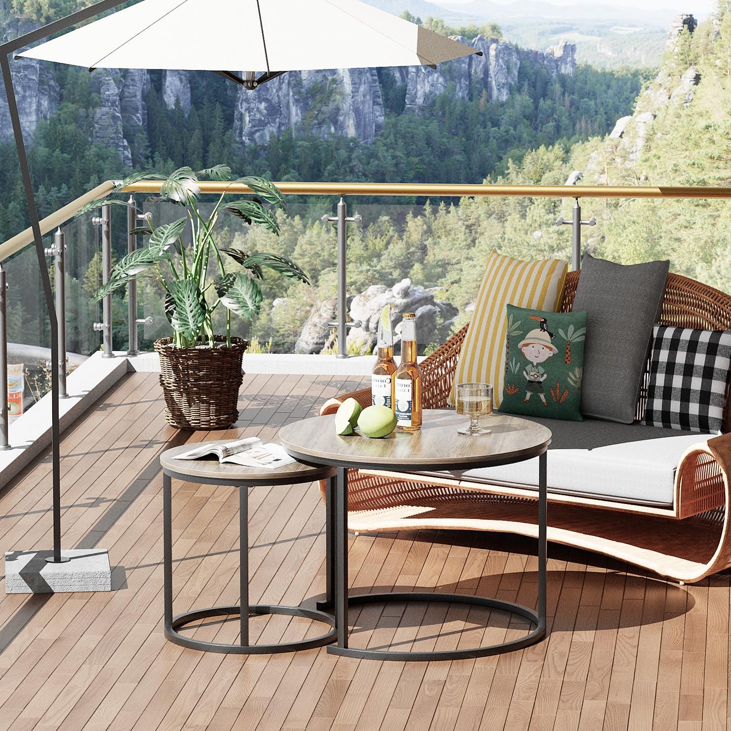 Nesting Coffee Table Set of 2, Round End Tables with Sturdy Metal Frame for Living Room or Bedroom, Oak